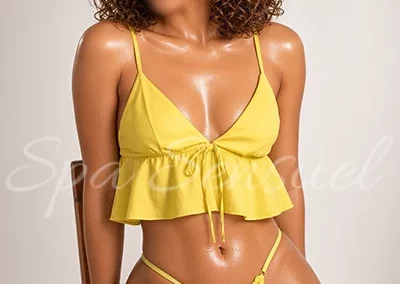 Tantra-Massage mit Erotikmasseurin Camilla – ganzheitliche und energetische Massage im Spa Sensuel nahe Zürich